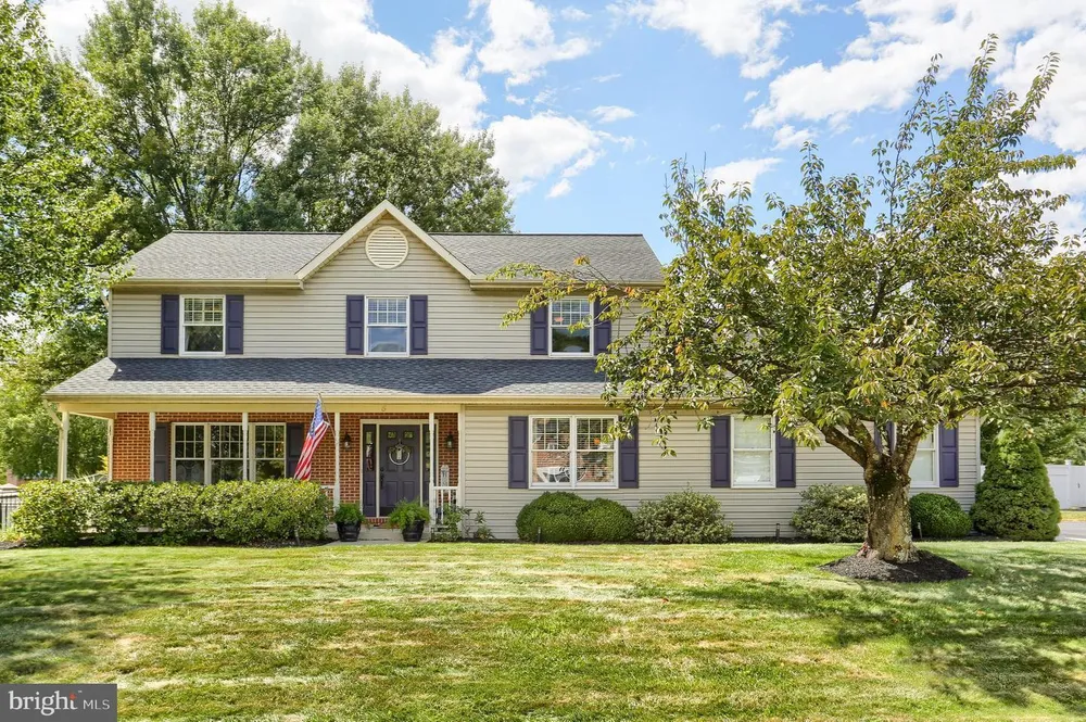 5 Surrey Ln, Mechanicsburg, PA 17050
