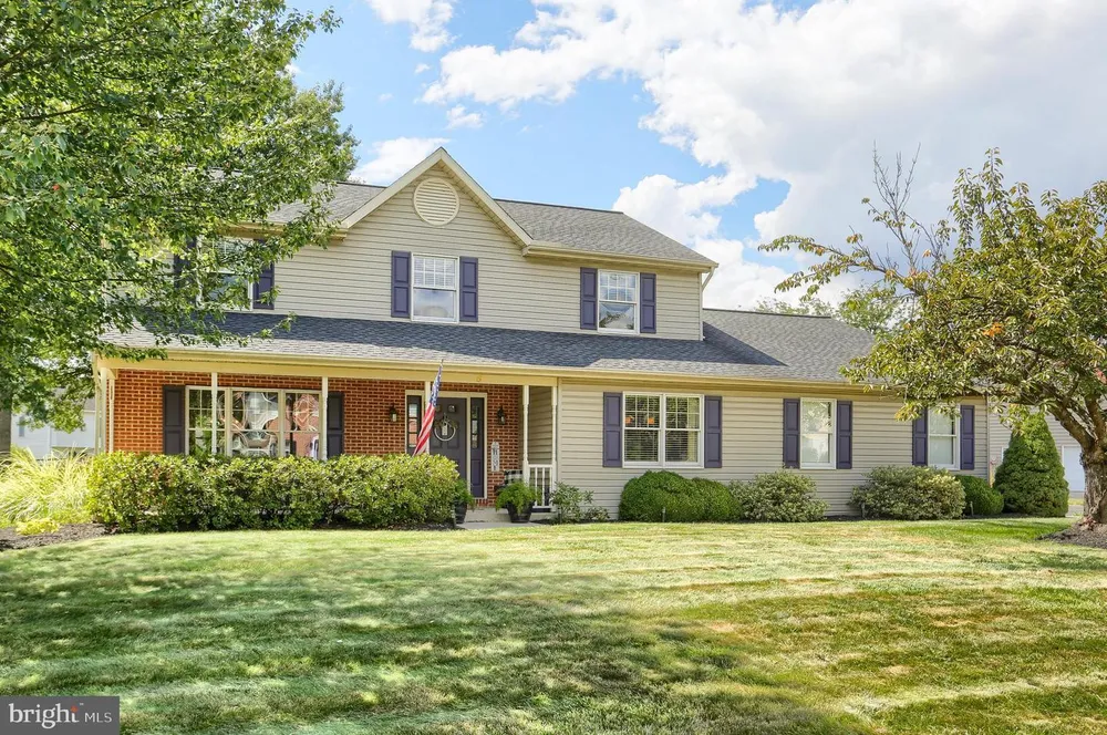 5 Surrey Ln, Mechanicsburg, PA 17050