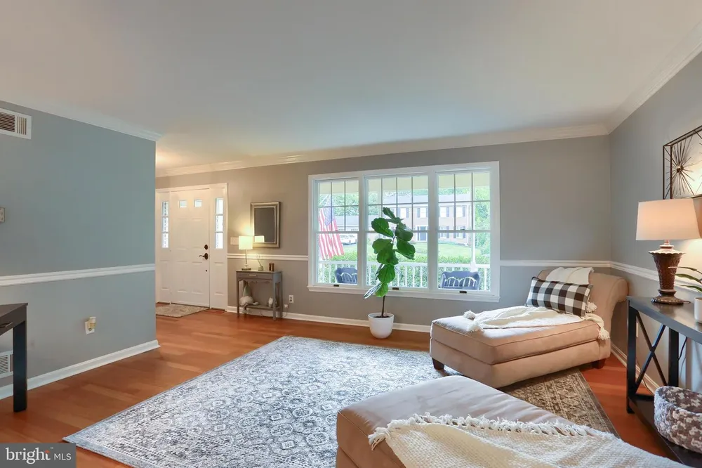 5 Surrey Ln, Mechanicsburg, PA 17050