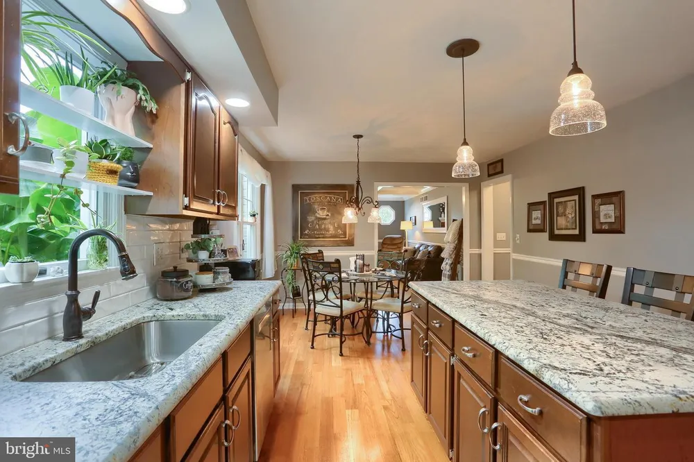 5 Surrey Ln, Mechanicsburg, PA 17050