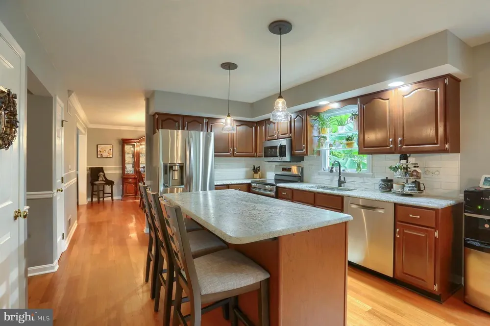 5 Surrey Ln, Mechanicsburg, PA 17050