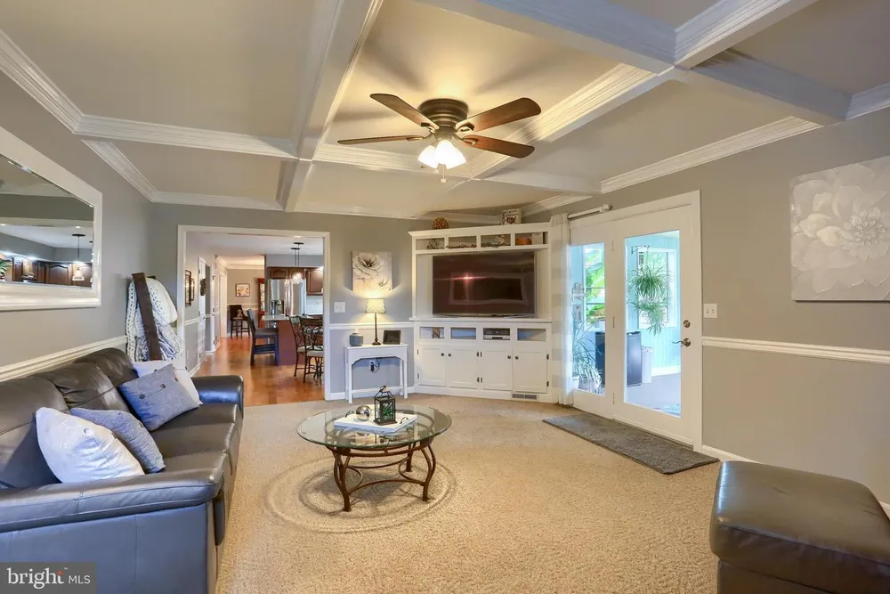 5 Surrey Ln, Mechanicsburg, PA 17050