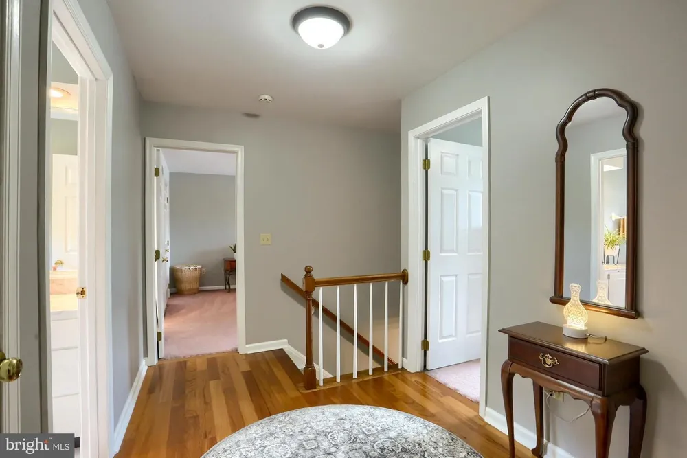 5 Surrey Ln, Mechanicsburg, PA 17050