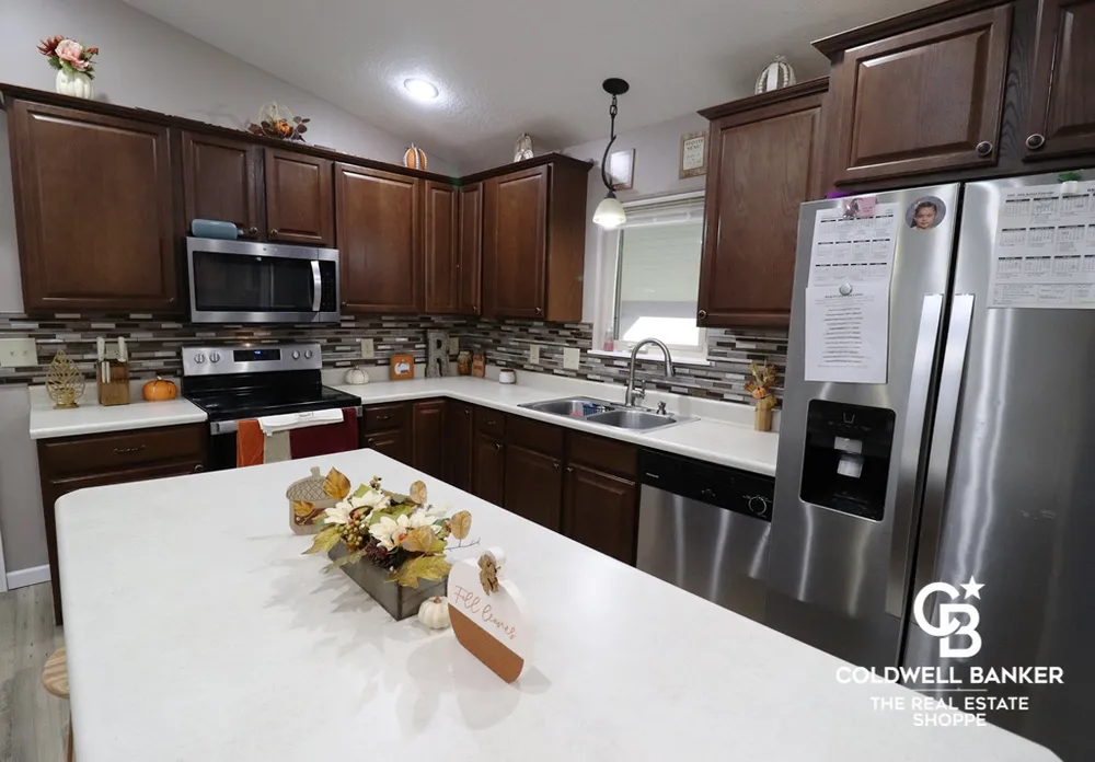 2320 Idlewild Way, Garden City, KS 67846