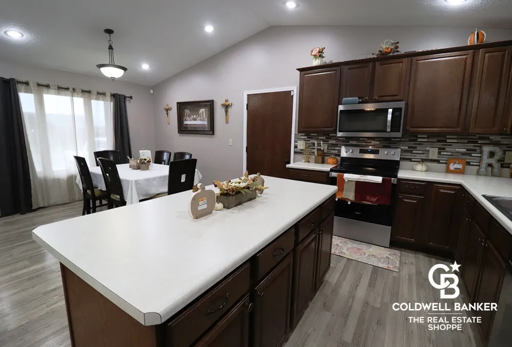 2320 Idlewild Way, Garden City, KS 67846