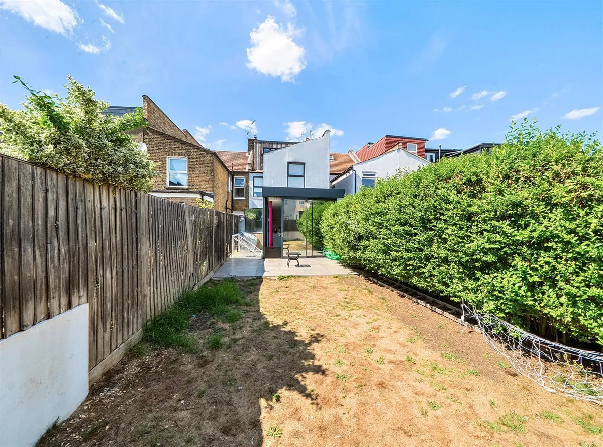 Leopold Road, London, NW10