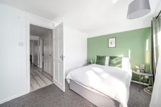 Hamilton Close, London