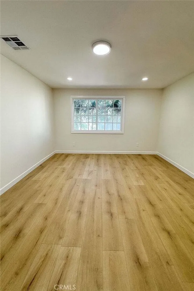 11753 Blythe St, North Hollywood, CA 91605-2521
