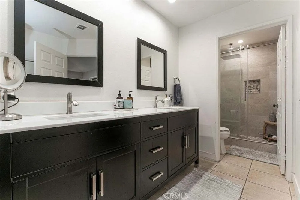 10845 Wicks St, Shadow Hills, CA 91040