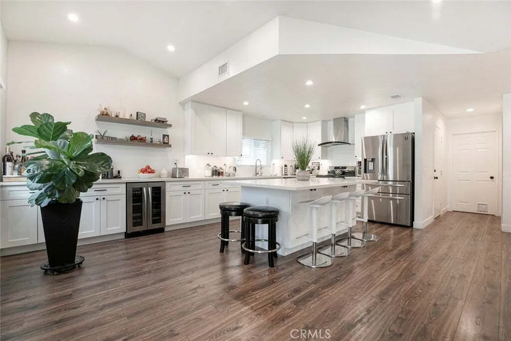 10845 Wicks St, Shadow Hills, CA 91040