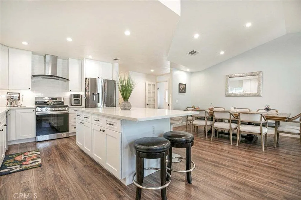 10845 Wicks St, Shadow Hills, CA 91040
