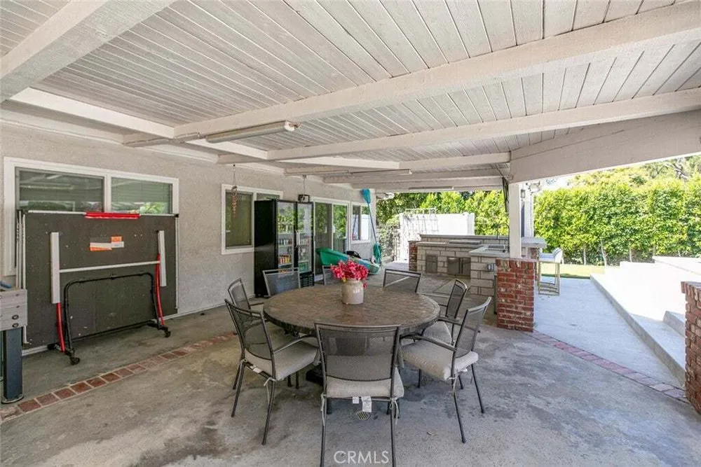 10845 Wicks St, Shadow Hills, CA 91040