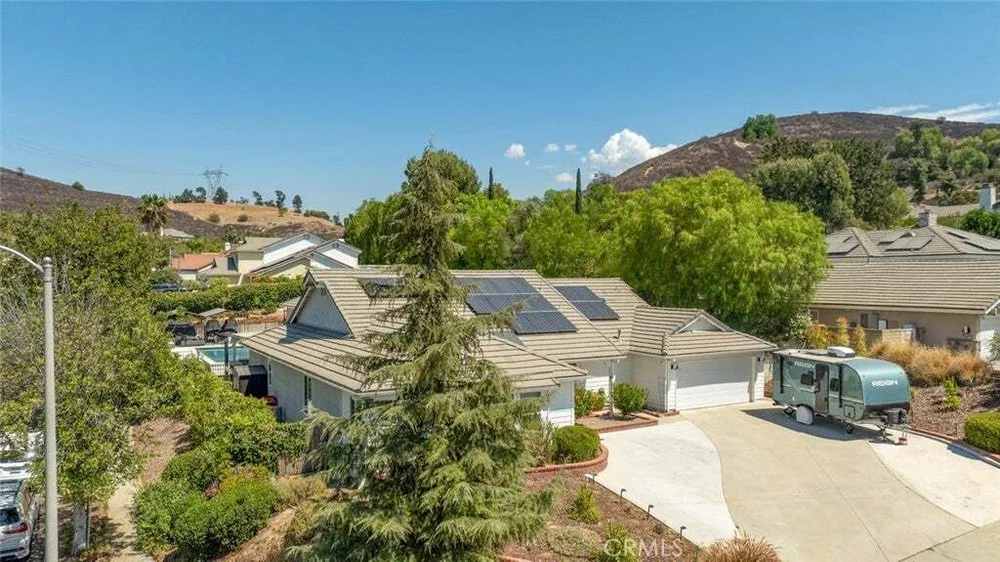 10845 Wicks St, Shadow Hills, CA 91040