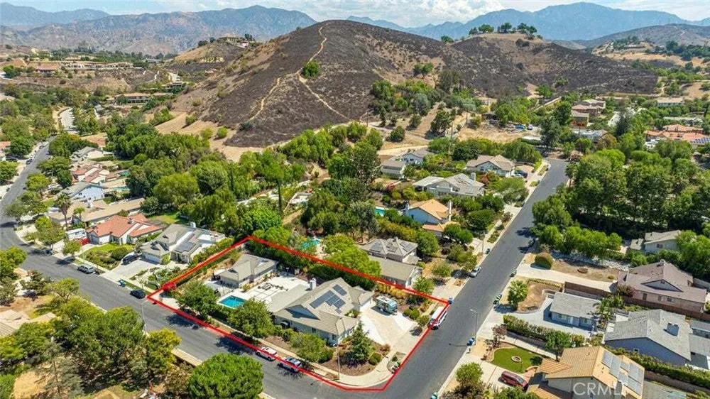 10845 Wicks St, Shadow Hills, CA 91040