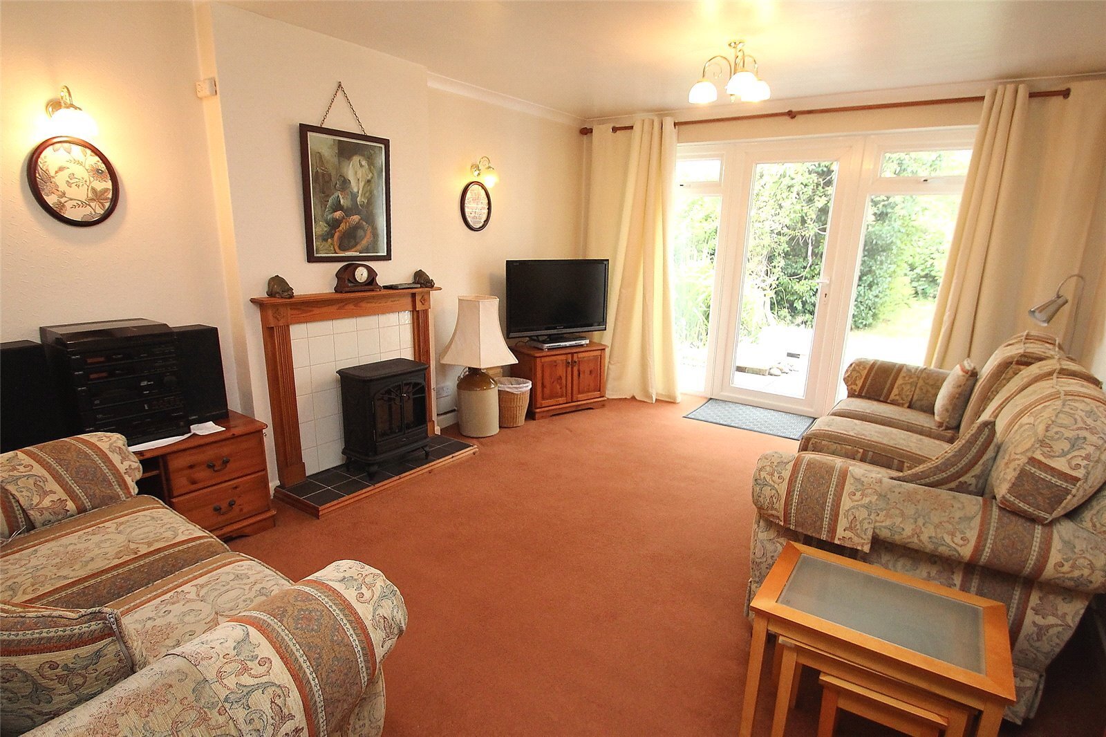 Hoads Hill, Wickham, Fareham, Hampshire, PO17 Image 2