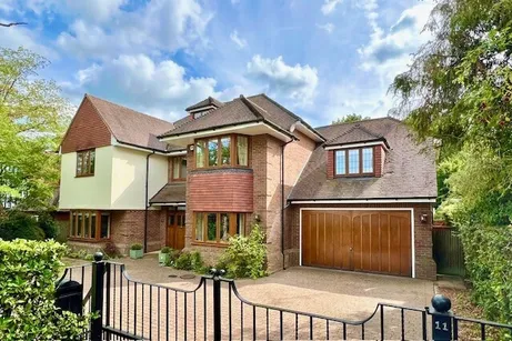 Chiltern Hills Road, Beaconsfield, HP9