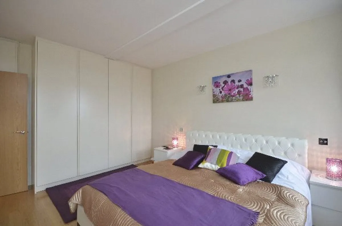 Linton House, Holland Park Avenue, London, W11