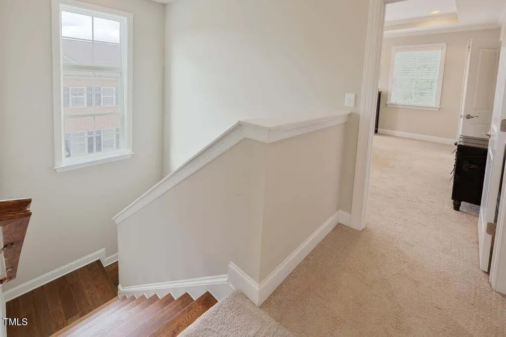910 Wake Towne Dr, Raleigh, NC 27609