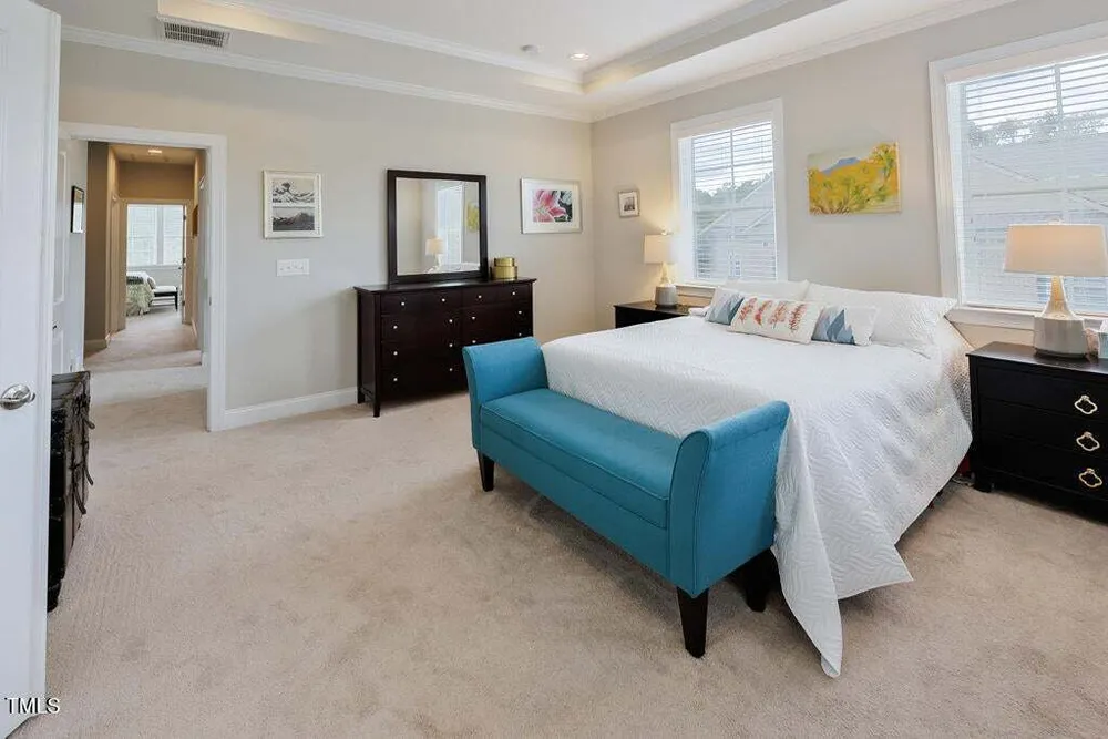 910 Wake Towne Dr, Raleigh, NC 27609