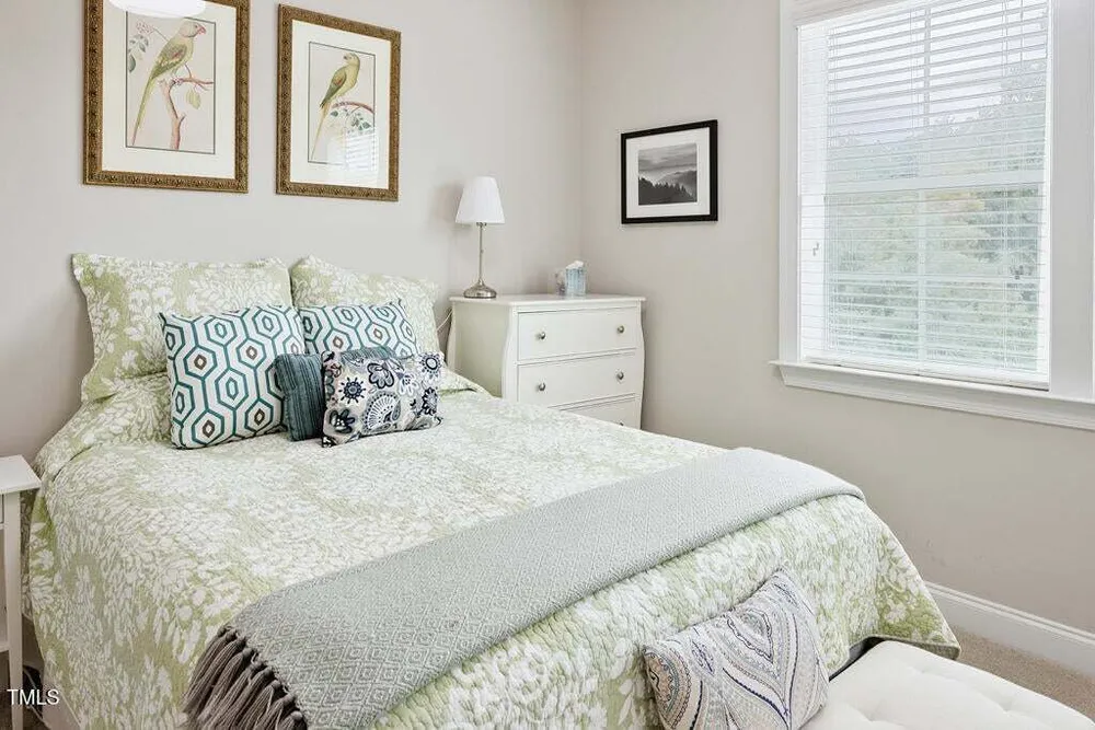 910 Wake Towne Dr, Raleigh, NC 27609