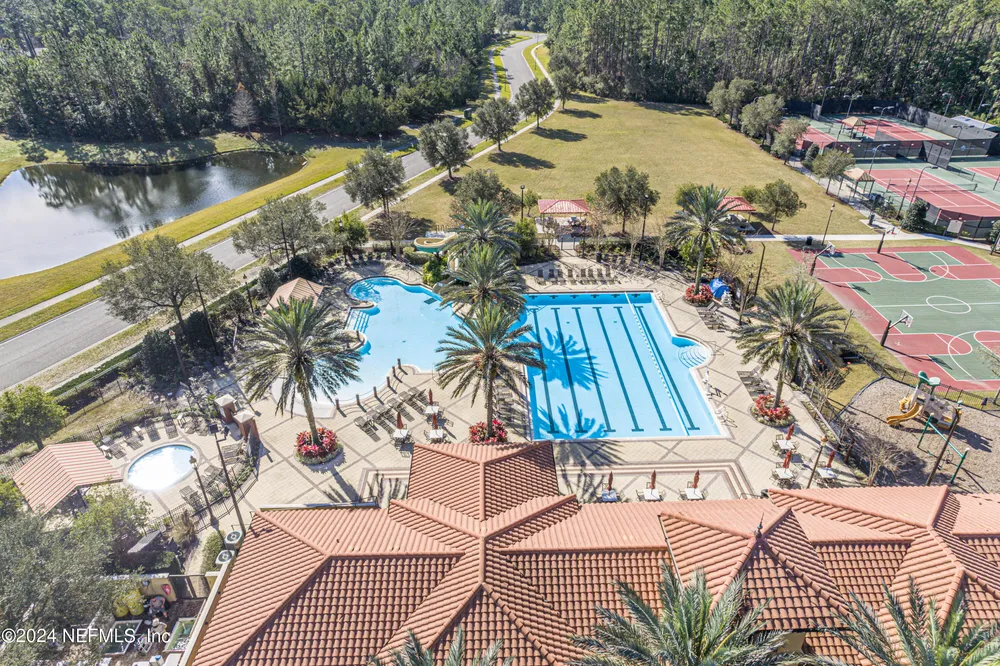 305 Carriage Hill Ct, Saint Johns, FL 32259
