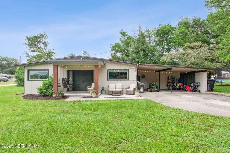 803 Seabrook Cove Rd, Jacksonville, FL 32211
