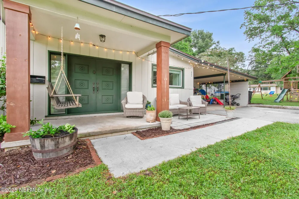 803 Seabrook Cove Rd, Jacksonville, FL 32211