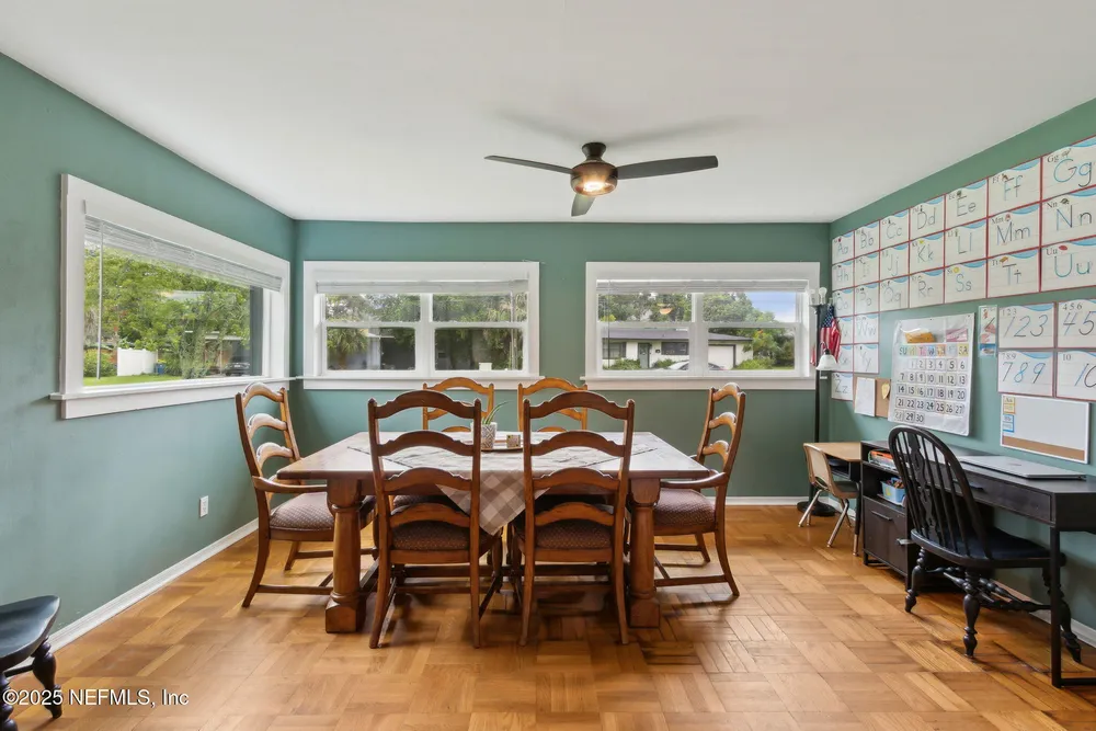 803 Seabrook Cove Rd, Jacksonville, FL 32211