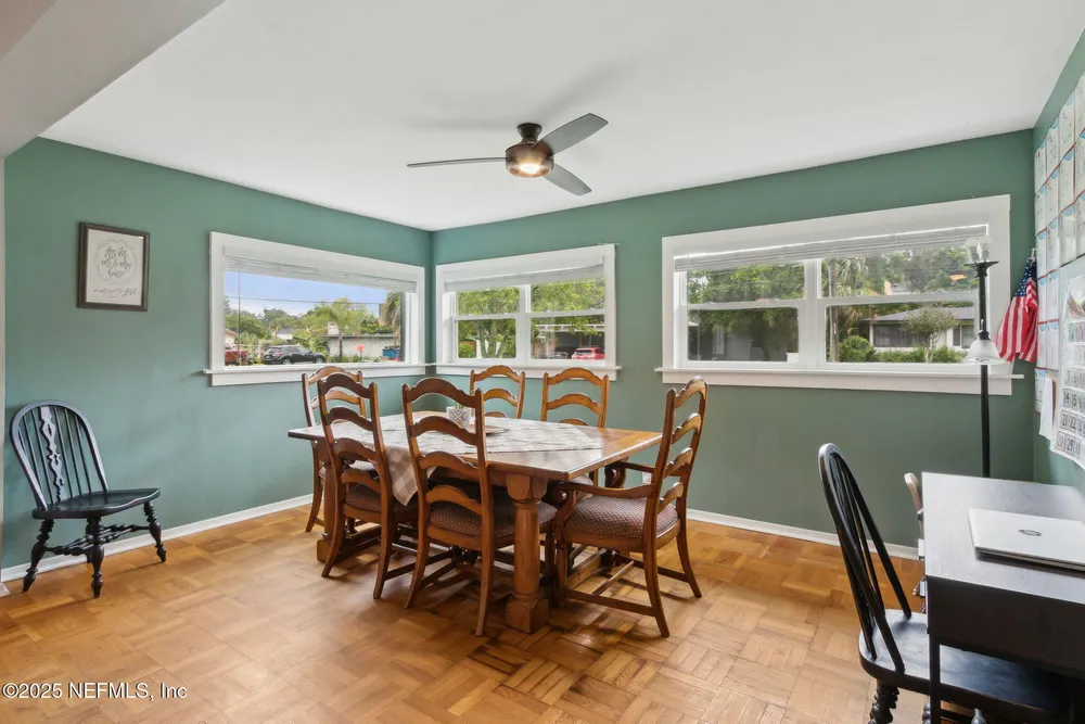 803 Seabrook Cove Rd, Jacksonville, FL 32211