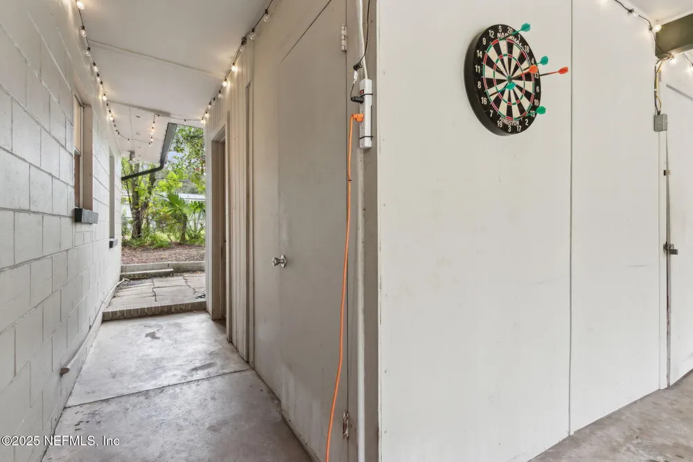 803 Seabrook Cove Rd, Jacksonville, FL 32211