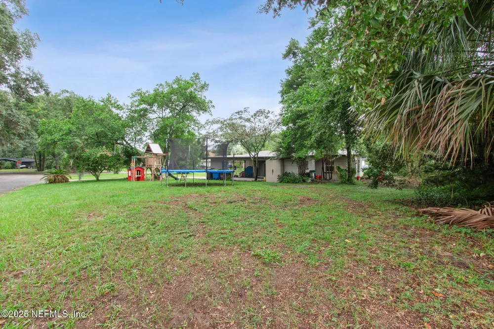 803 Seabrook Cove Rd, Jacksonville, FL 32211