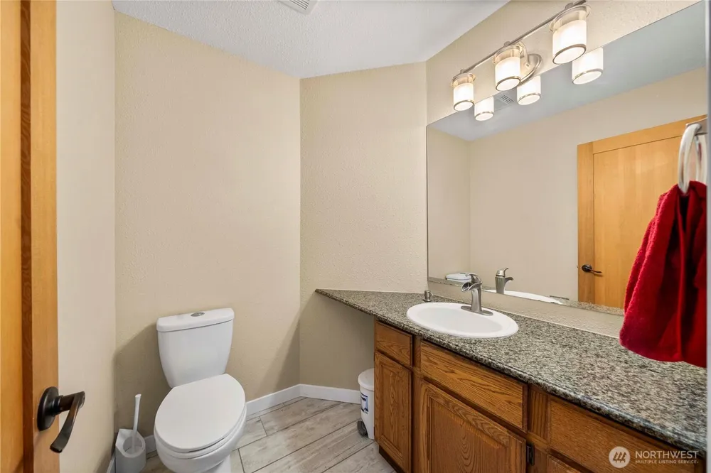 25921 Witte Rd SE, Maple Valley, WA 98038