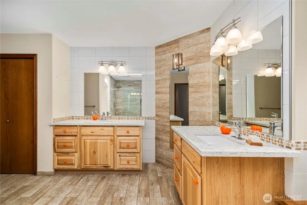 25921 Witte Rd SE, Maple Valley, WA 98038