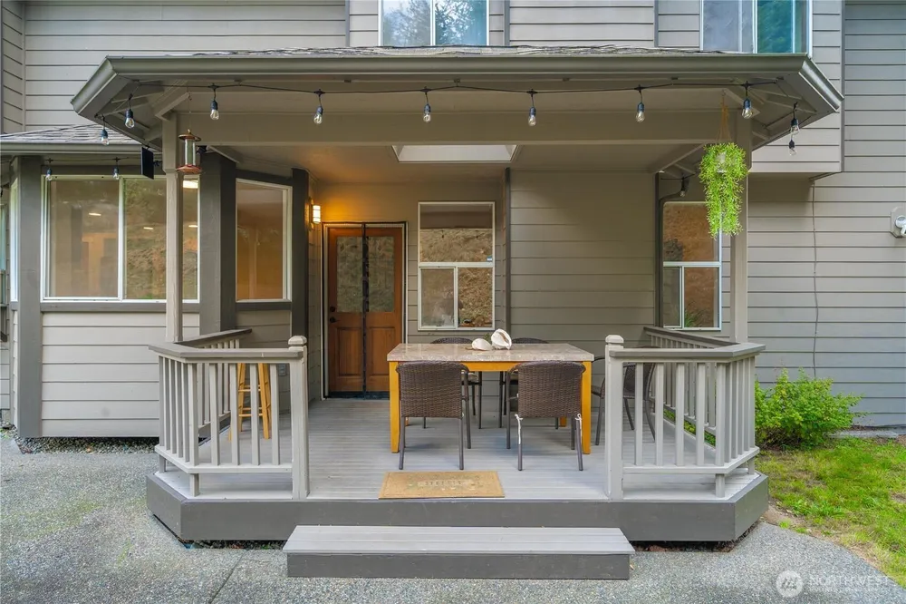 25921 Witte Rd SE, Maple Valley, WA 98038