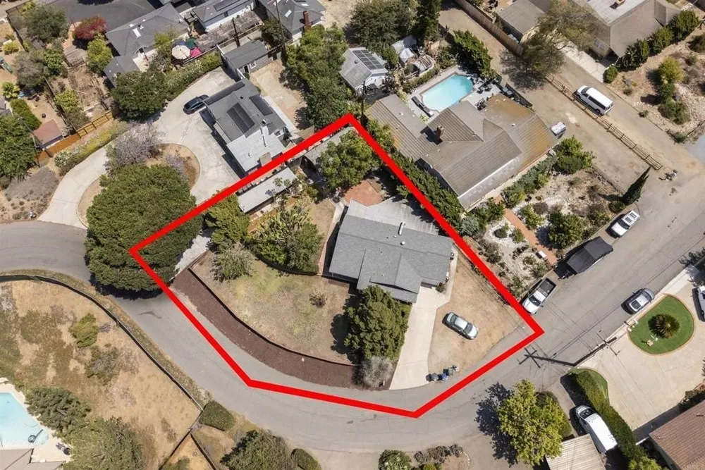 3825 Grandview Pl, Bonita, CA 91902