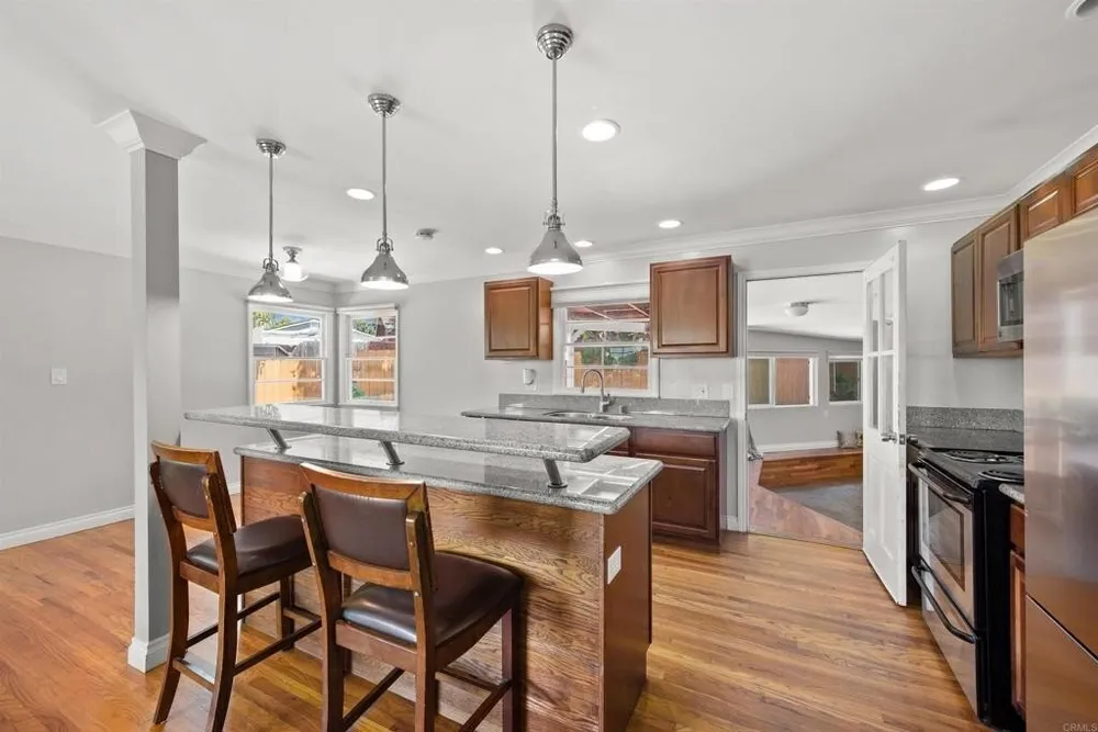 3825 Grandview Pl, Bonita, CA 91902