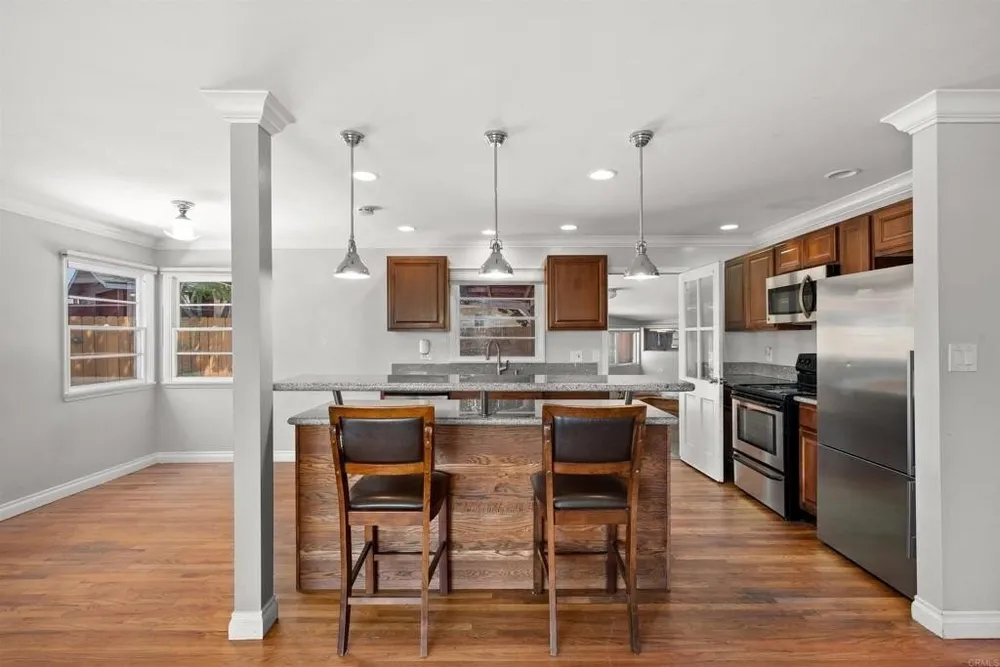 3825 Grandview Pl, Bonita, CA 91902