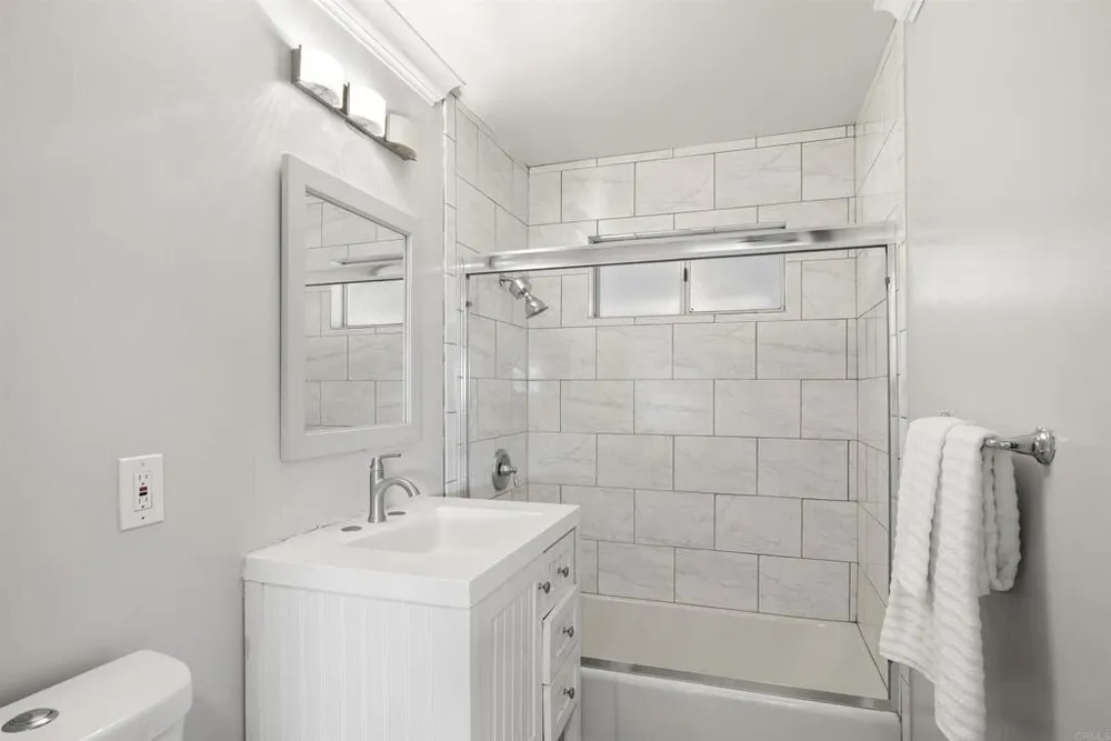 3825 Grandview Pl, Bonita, CA 91902