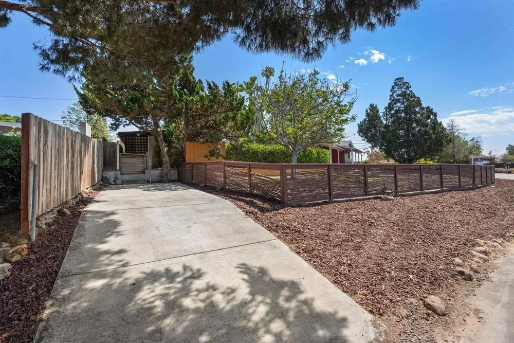 3825 Grandview Pl, Bonita, CA 91902