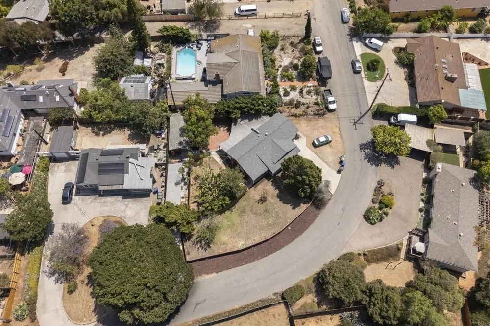 3825 Grandview Pl, Bonita, CA 91902