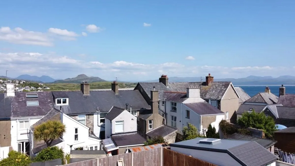 Criccieth, Gwynedd, LL52