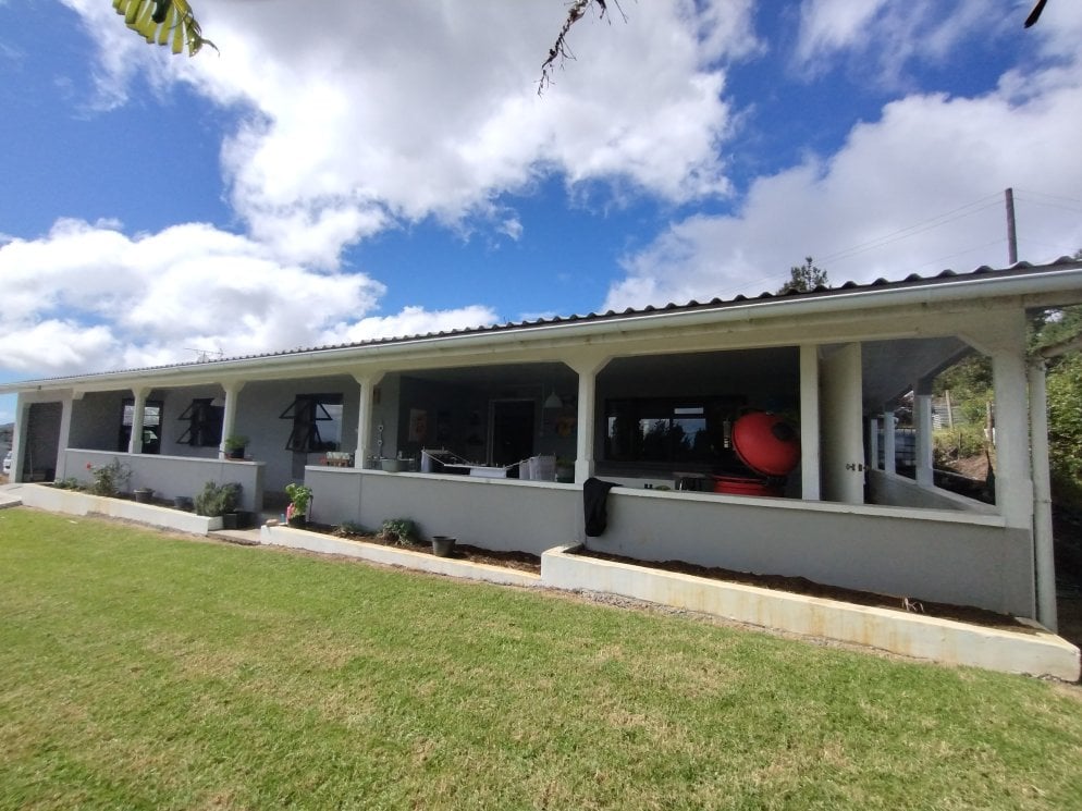 Property carousel item 1