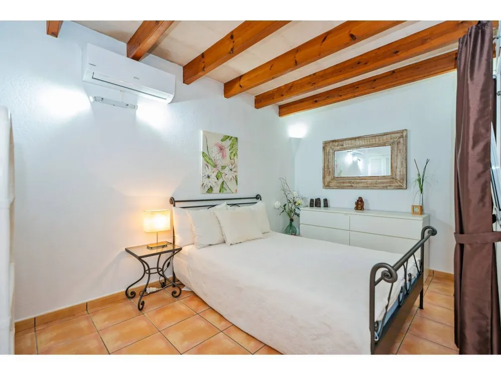 40, Sant Lluis