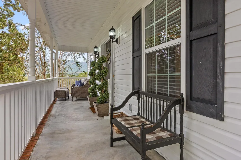 3023 Highland Circle, Rocky Face, GA 30740