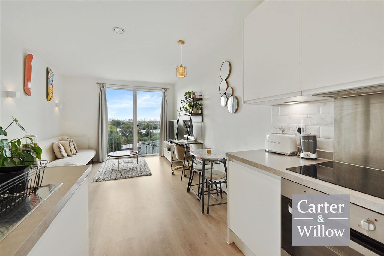 Harbard Close, Barking, Essex Image 3