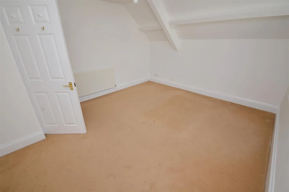 1, Fern House, Penally, Tenby