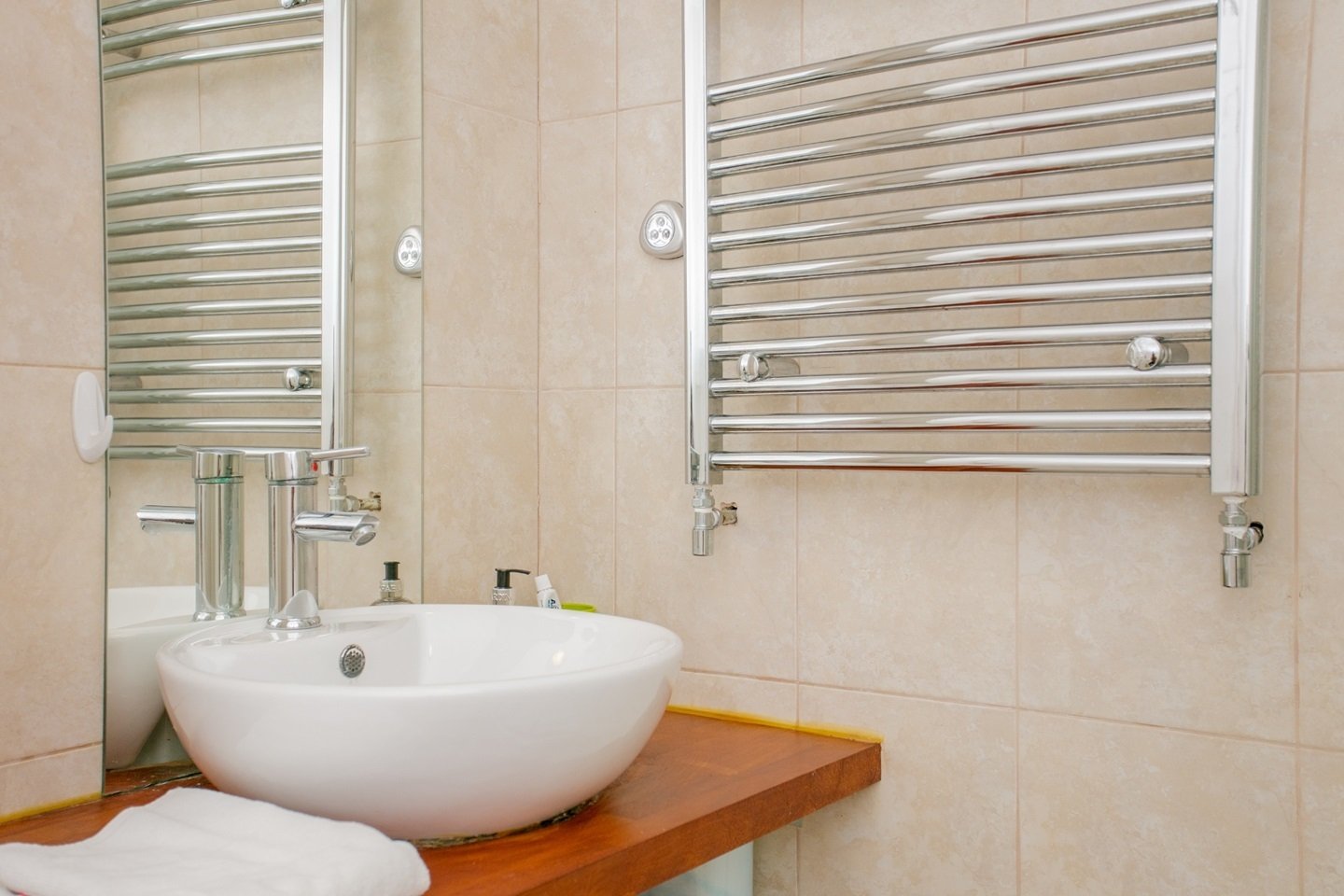 Two Bedroom Flat  For Let  North Villas  Camden  NW1 Image 8
