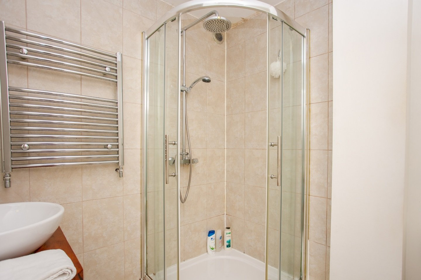 Two Bedroom Flat  For Let  North Villas  Camden  NW1 Image 6