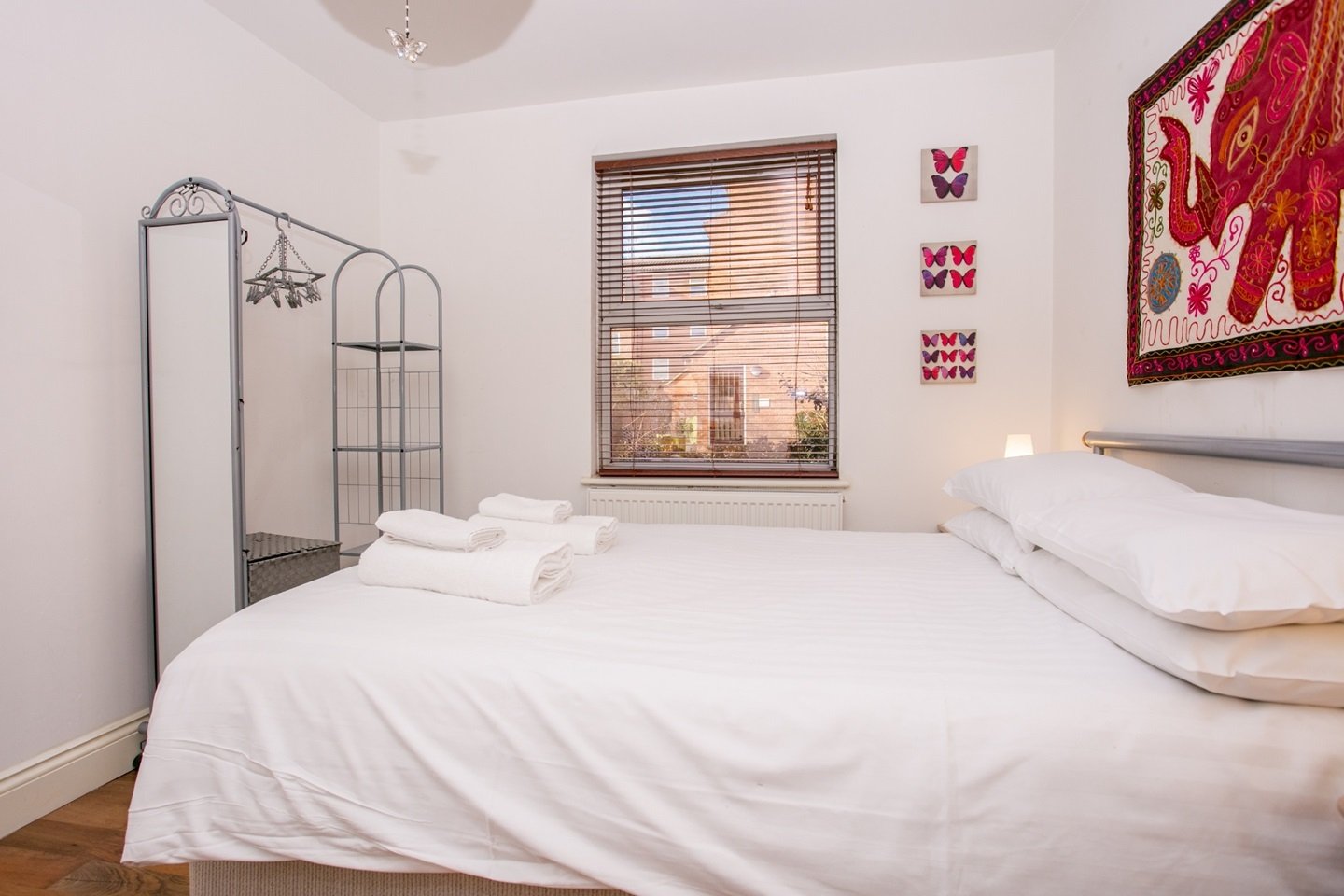 Two Bedroom Flat  For Let  North Villas  Camden  NW1 Image 2