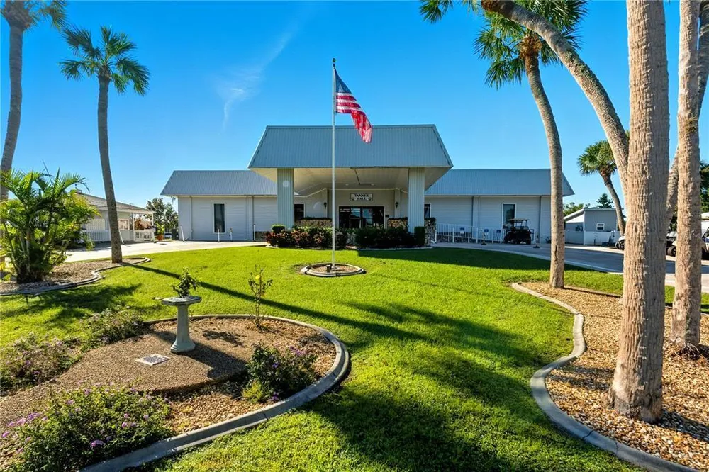 1000 Kings Hwy, Punta Gorda, FL 33980